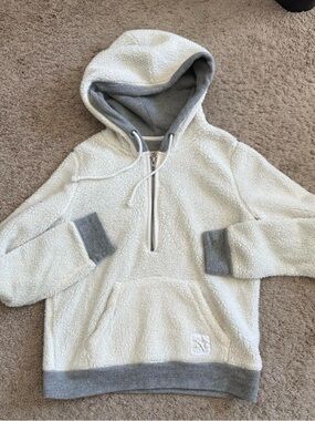 Hollister Sherpa Half-Zip Hoodie in Ivory and Heather Gray